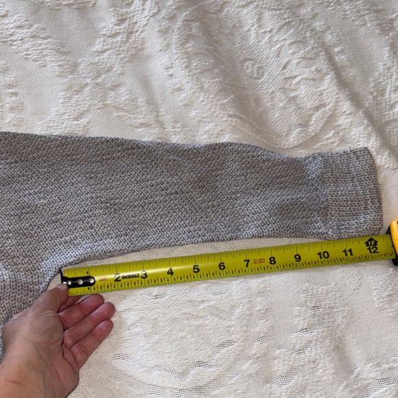 Vince 100% Silk Gray Blue V-Neck Womens Blouse Gently Loved S - Picture 10 of 12